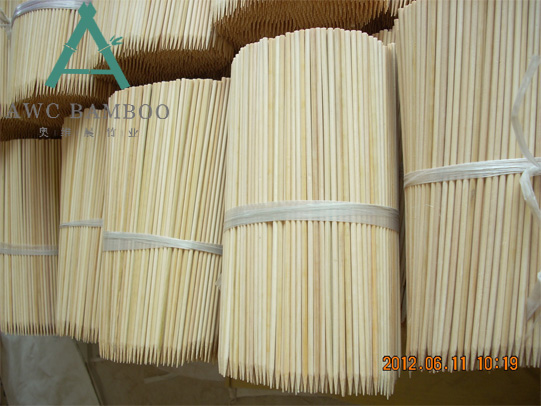 Planning to Build Your Fence? Think About Bamboo Rolls For Fence Posts and Postures